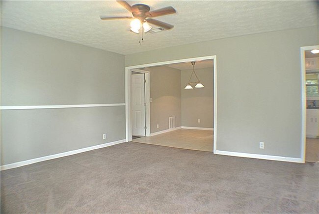 Foto del edificio - 959 Rock Oak Ln