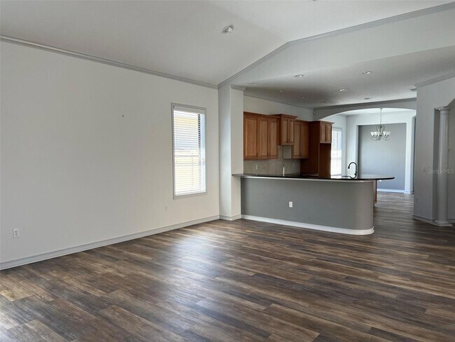 Foto del edificio - 5279 Visionary Ct