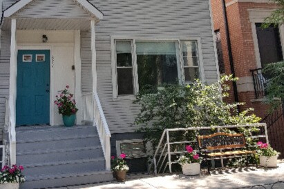 Street Shot - 2527 N Marshfield Ave