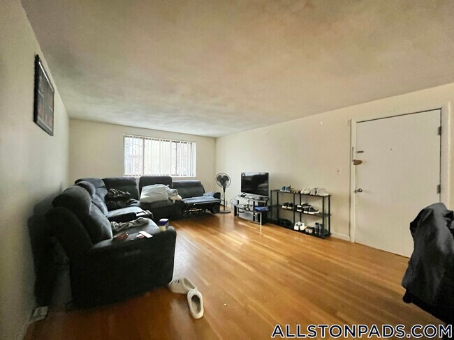 Foto del edificio - 26 Allston St