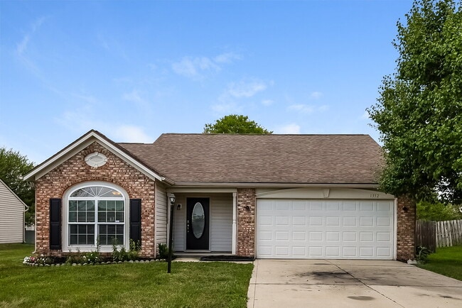 Building Photo - 1352 E McClarnon Dr
