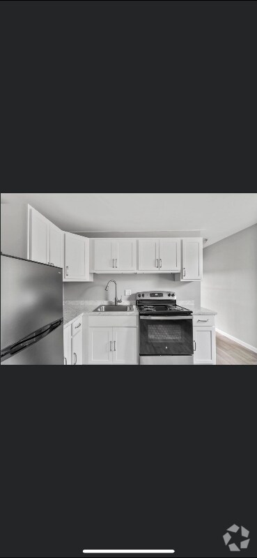 Building Photo - 4 Willington Ave