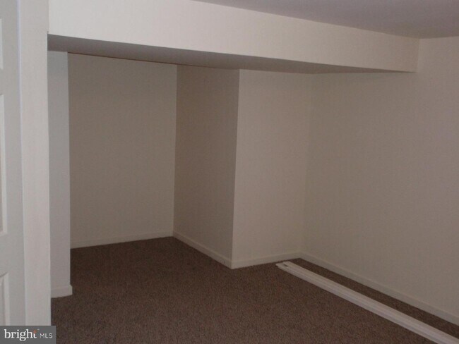 Foto del edificio - 1651 Stonewood Rd