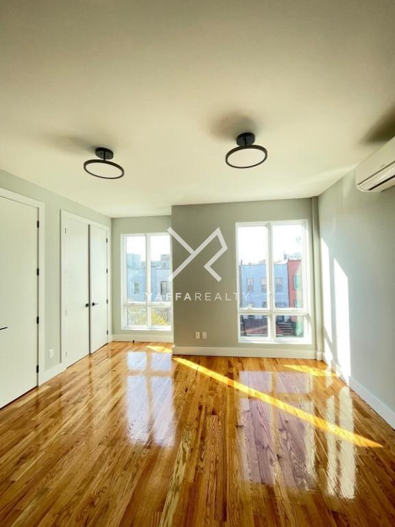 Primary Photo - 1 bedroom in BROOKLYN NY 11207