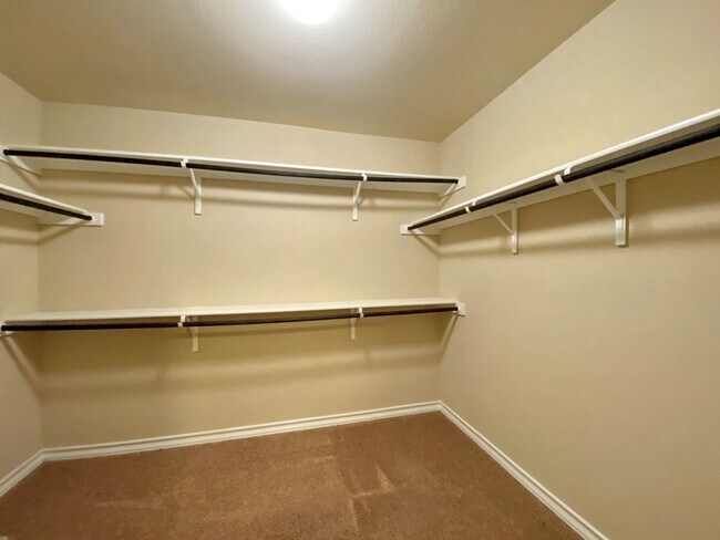 Building Photo - 7402 Equinox Corner