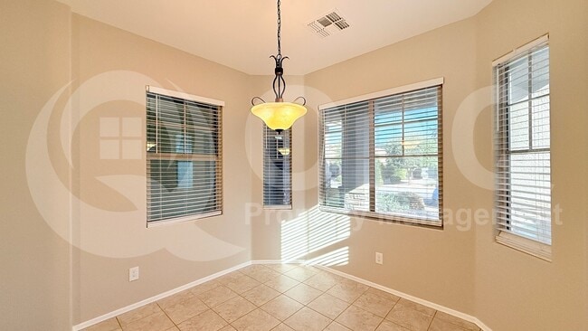 Building Photo - 862 East Gold Dust Way