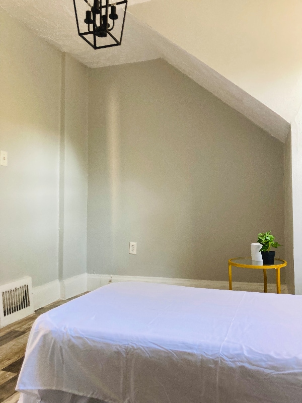 Building Photo - 4192 Massachusetts St