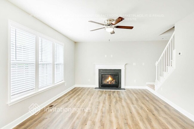 Building Photo - 109 Woodsorrell Ct