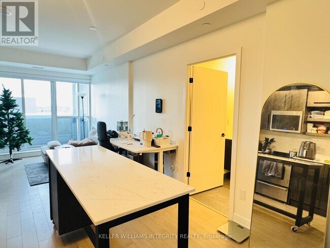 Photo du bâtiment - 560-1560 Rideau St