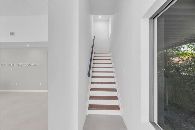 Foto del edificio - 3204 Plaza St