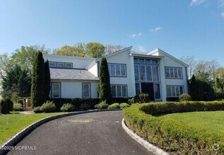 Building Photo - 5 Valley Forge Rd