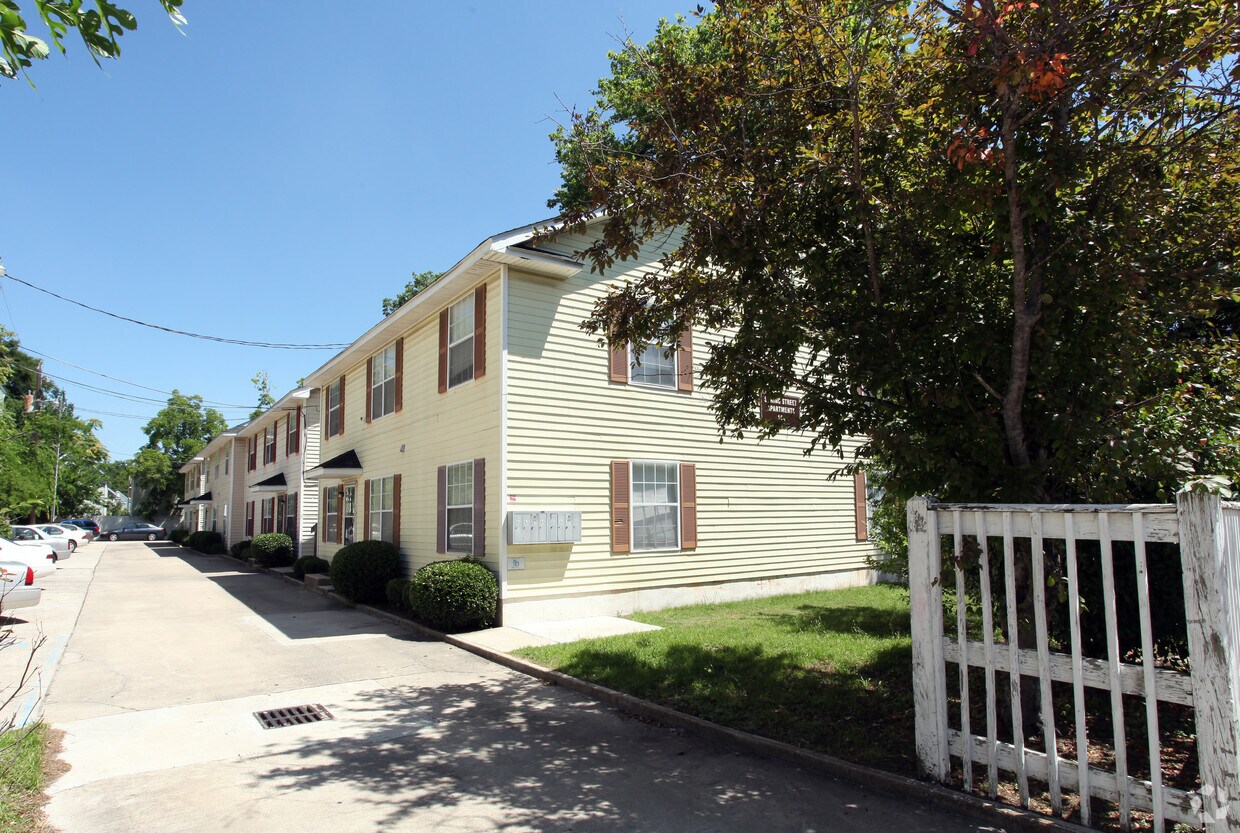 Spring Street Apartments Apartments in Charleston, SC