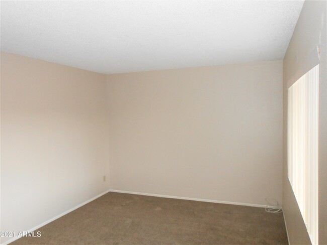 Building Photo - 2311 E Beck Ln