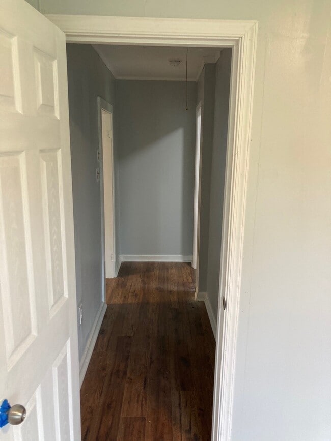 Foto del edificio - 108 S Main St