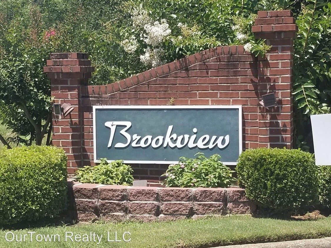 Building Photo - 4 br, 2.5 bath House - 470 Brookview Dr