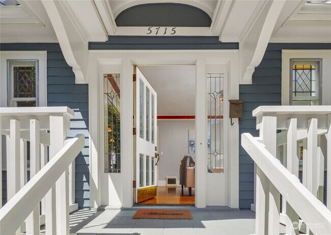 Building Photo - 5715 17th Ave NE