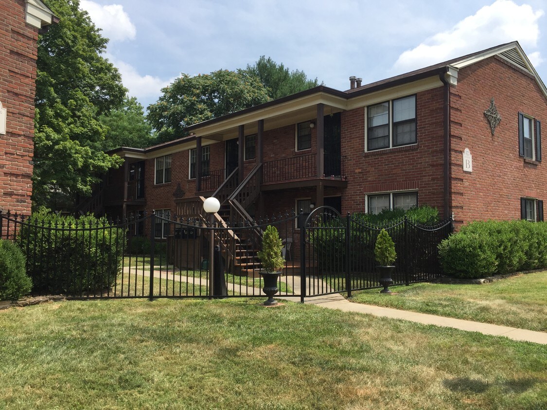 Foto principal - 2707 Riedling Dr