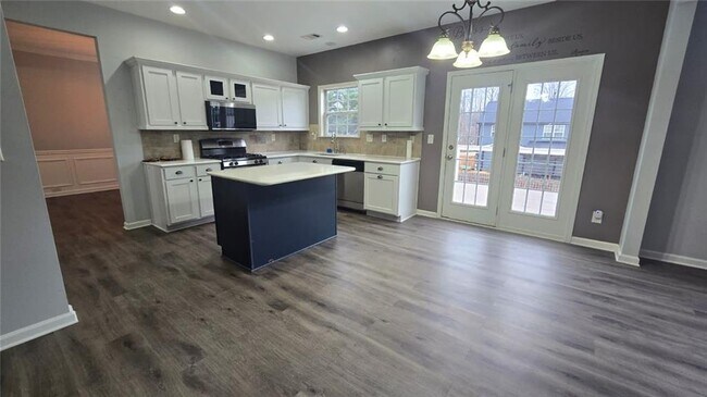 Foto del edificio - 2015 Beckenham Walk Ln