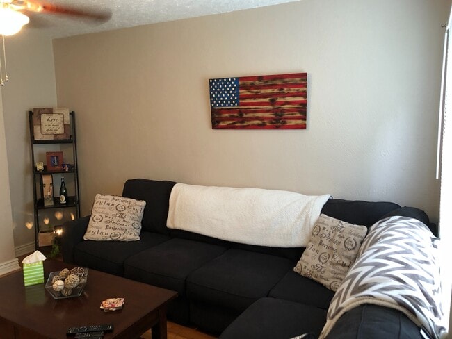 Building Photo - 1335 Coolidge