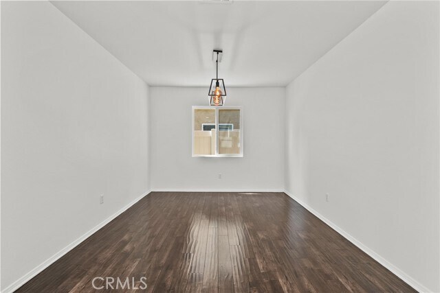Foto del edificio - 9427 Lemona Ave
