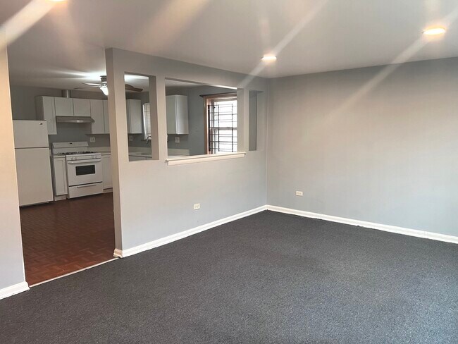 Foto del edificio - 2417 W Bryn Mawr Ave