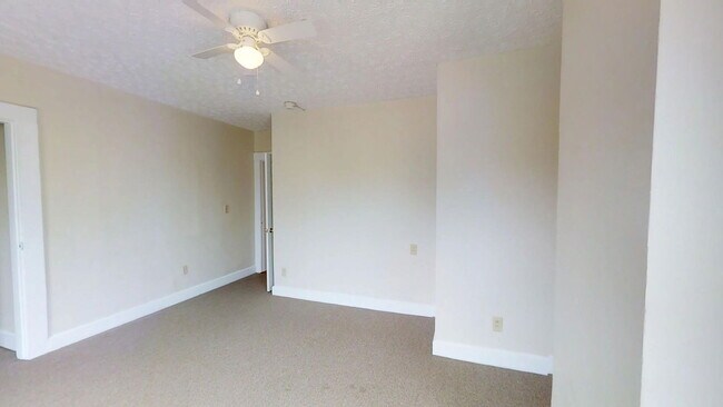 Foto del edificio - 79 E 7th Ave