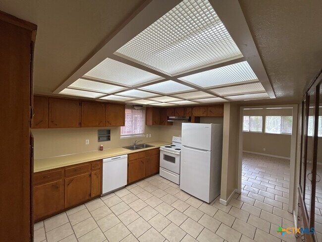 Foto del edificio - 1814 Crestridge Dr