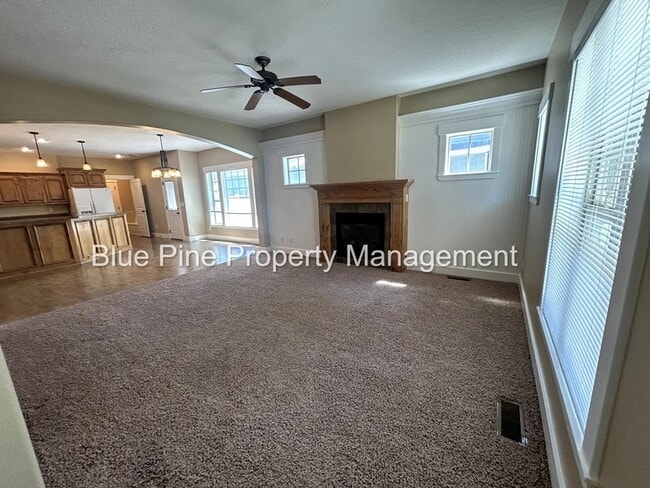 Building Photo - 690 Carriagegate Ln