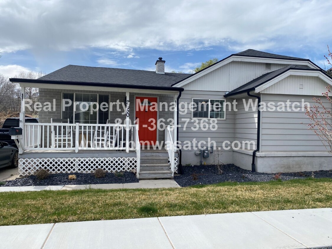 Primary Photo - Come See This Beautiful 3 Bedroom 2.5 Bath...