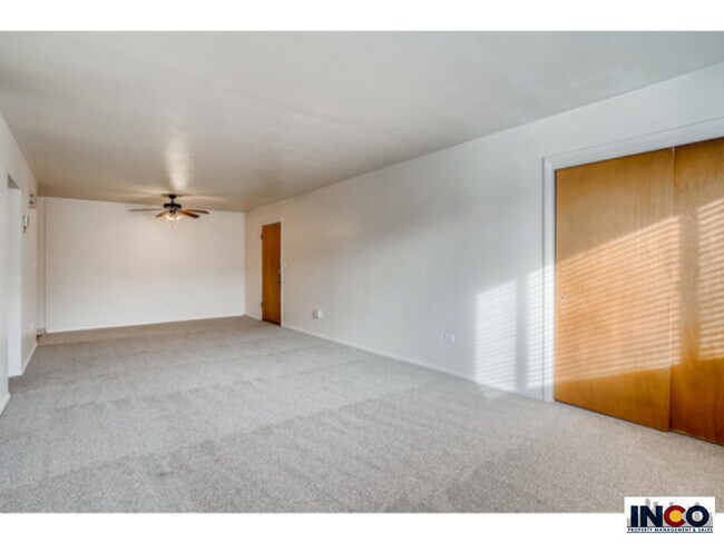 Foto del edificio - Awesome 1 bedroom in Lakewood! Close to Li...
