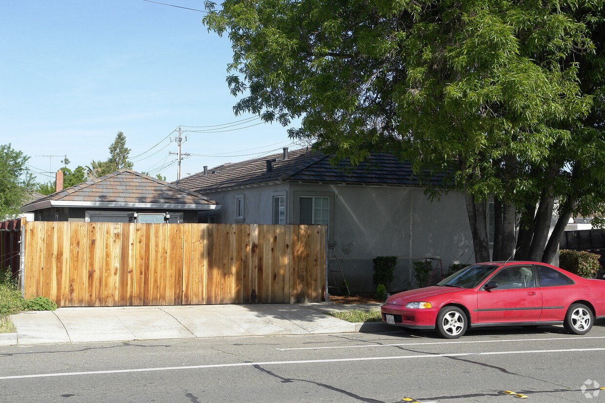 Foto del edificio - 357-359 Junction Ave