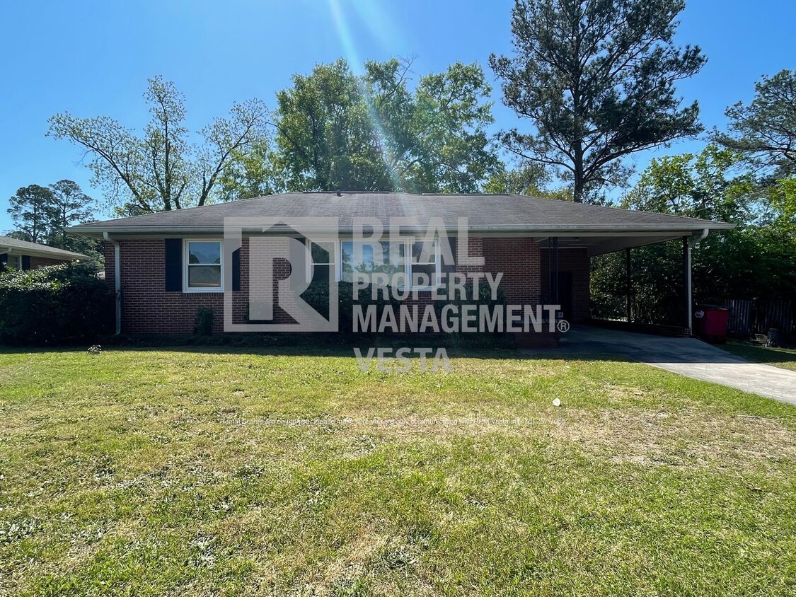 Foto principal - 3115 Pasadena Dr