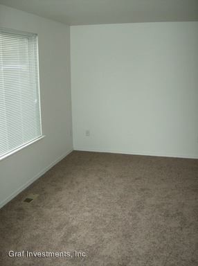 Foto del edificio - 600 Cherry Ln