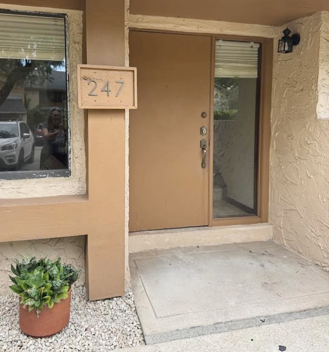 Photo - 247 Wimbledon Lakes Dr Townhome