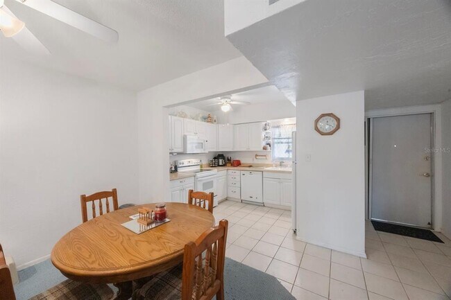 Foto del edificio - 9945 47th Ave N