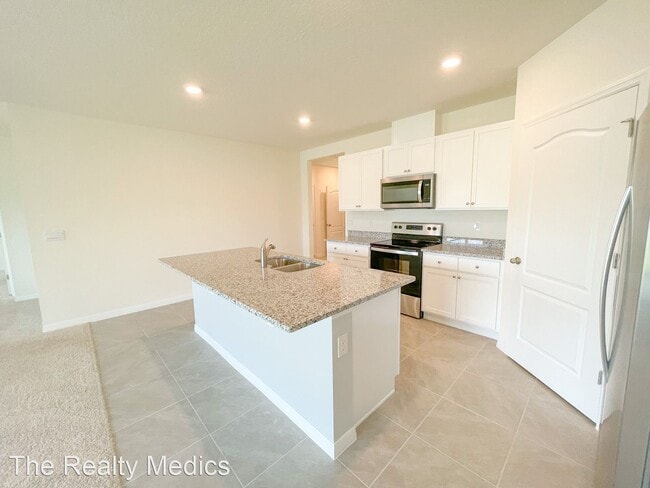 Building Photo - 4 br, 2 bath House - 3231 Silas Dr