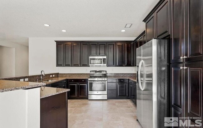 Foto del edificio - 10772 Ridgebrook Dr