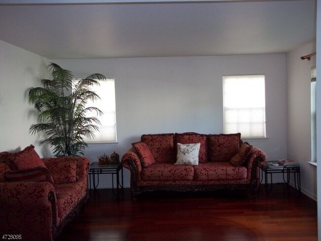 Foto del edificio - 78 Nostrand Rd