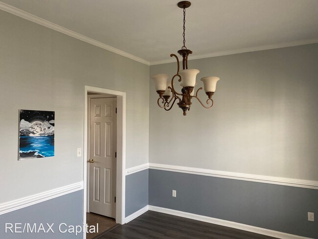 Foto del edificio - 4 br, 2 bath House - 110 BENHAM COURT