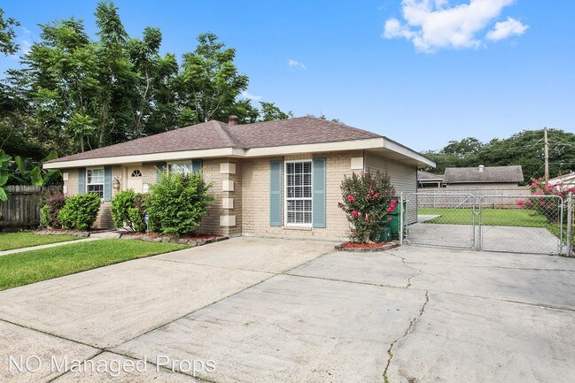 Building Photo - 3 br, 2 bath House - 784 Oakwood Ave.