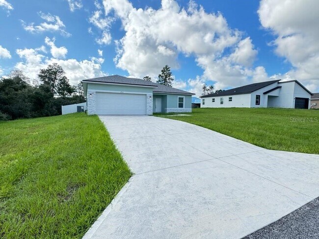 Foto del edificio - 2942 SW 162nd Street Rd