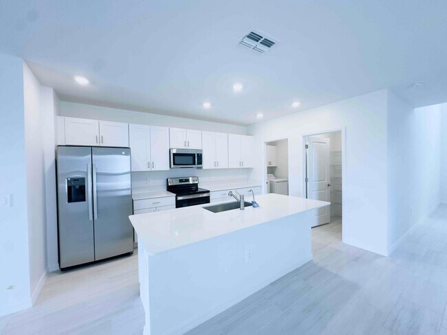 Building Photo - 11556 Radiant Shr Lp
