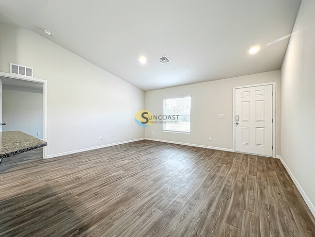 Building Photo - 1492 Biscayne Dr