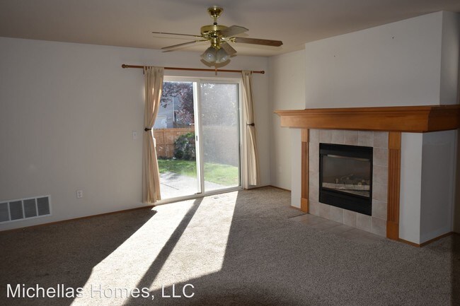Foto del edificio - 3 br, 2.5 bath House - 7520 Cottonwood Dr SE