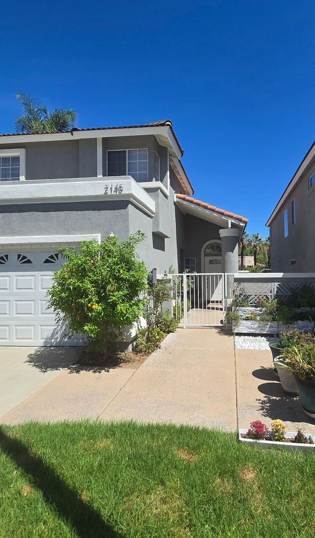 Foto del edificio - 2145 Cedar Glen Dr