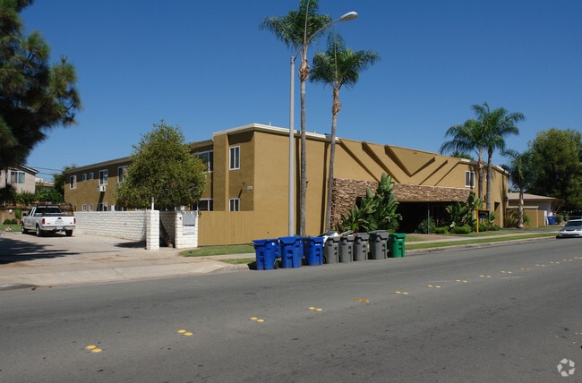 Building Photo - Lexington Pines Apartments