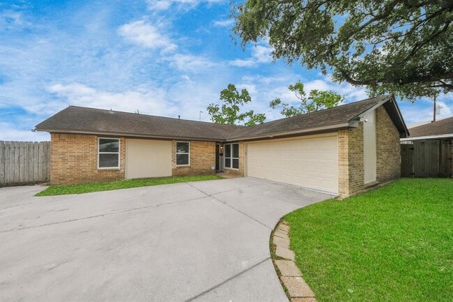 Foto del edificio - 7403 Jackwood St