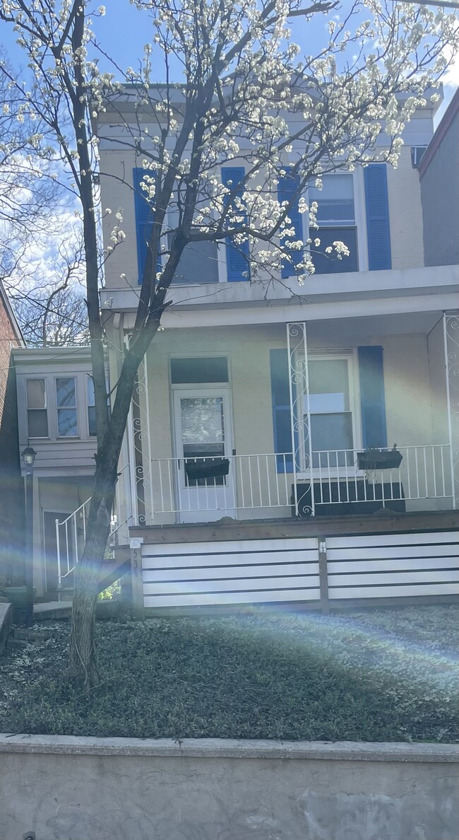 531 Riddle Rd. 45220 - 531 Riddle Rd