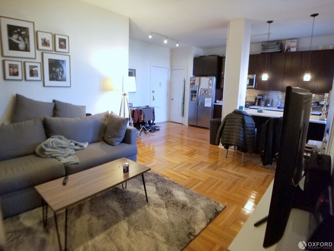 Foto del edificio - 436 Eastern Parkway