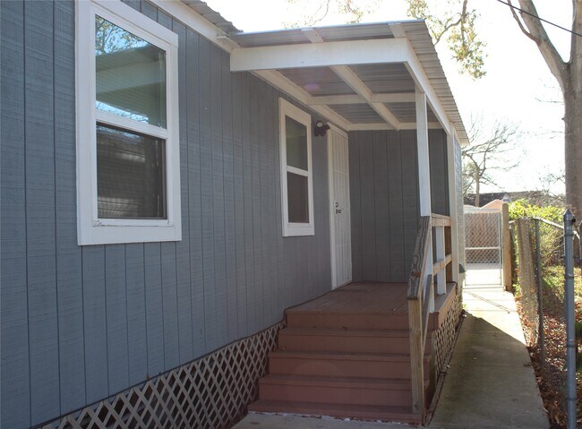 Foto del edificio - 4214 Fuqua St